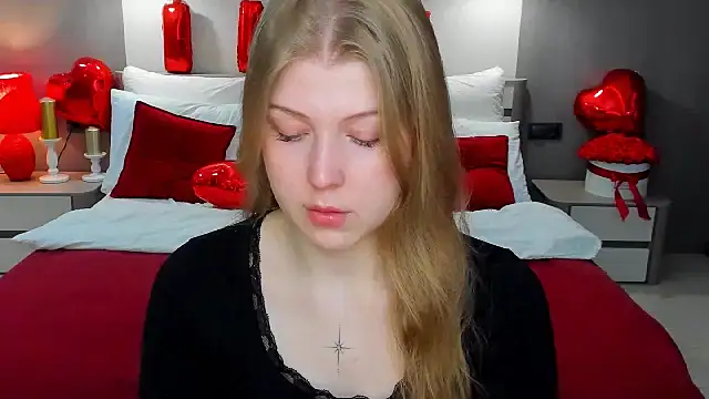 Stella Light online show from February 2026 11:28:02 AM