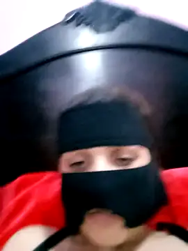 Snapshot of SandyAmr chatting on November 2025 02:43:02 PM SandyAmr online show from November 2025 02:43:02 PM