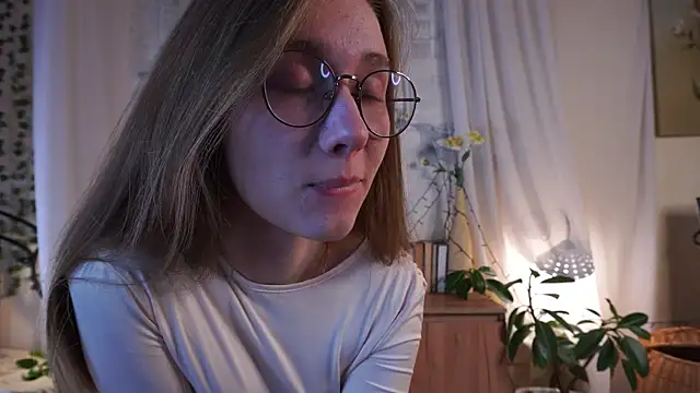 ArianaSweazy online show from November 2025 01:32:02 PM