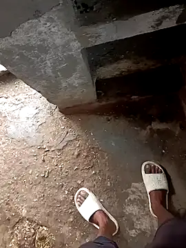 Snapshot of Saddam2332 chatting on October 2025 03:29:02 AM Saddam2332 online show from October 2025 03:29:02 AM