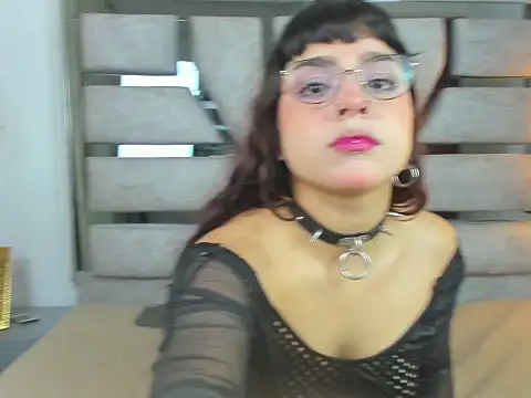 Snapshot of Mindy_Star_ chatting on November 2025 01:12:02 PM Mindy Star online show from November 2025 01:12:02 PM