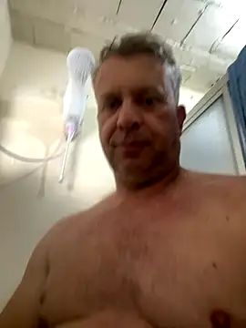 Snapshot of wellingtonmds chatting on November 2025 09:53:01 AM wellingtonmds online show from November 2025 09:53:01 AM