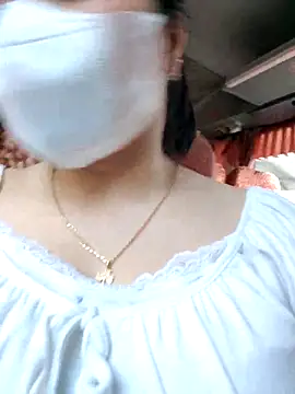 Snapshot of Mina-02 chatting on June 2026 07:21:02 AM Mina-02 online show from June 2026 07:21:02 AM