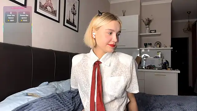 Snapshot of MelodyImam chatting on October 2025 04:19:02 PM MelodyImam online show from October 2025 04:19:02 PM