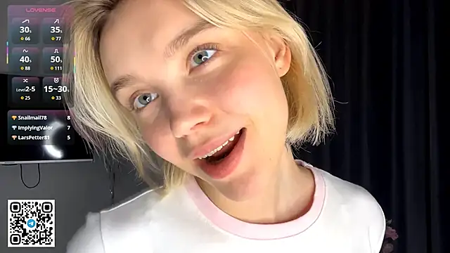 Snapshot of MelodyImam chatting on November 2025 03:23:01 PM MelodyImam online show from November 2025 03:23:01 PM