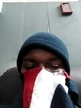 loVbRo1 online show from October 2025 09:42:01 PM