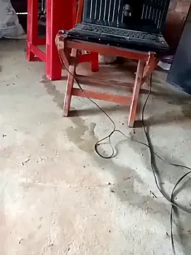 Snapshot of Thettriurf chatting on October 2025 04:42:01 AM Thettriurf online show from October 2025 04:42:01 AM