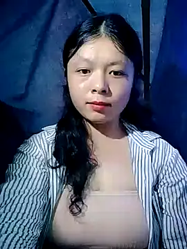 lisa-bae00 online show from November 2025 10:02:02 AM