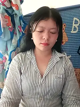 lisa-bae00 online show from April 2026 11:59:01 PM