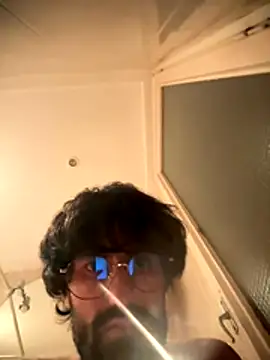 Snapshot of Paapii1098 chatting on November 2025 07:47:02 PM Paapii1098 online show from November 2025 07:47:02 PM