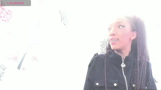 YAILIN 04 online show from May 2026 01:17:02 PM