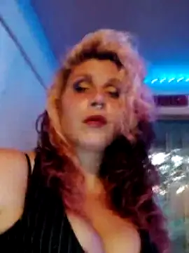 Snapshot of dollfacegang chatting on November 2025 12:53:01 AM dollfacegang online show from November 2025 12:53:01 AM