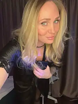 Drink me all up online show from November 2025 09:28:01 PM