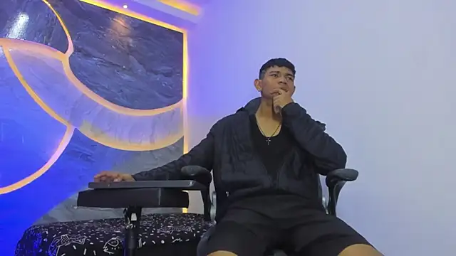 Sex Boy 33  online show from November 2025 05:00:02 AM