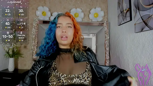 Cristall ravven online show from November 2025 03:01:02 PM