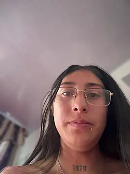 Violeet-Smith online show from March 2026 04:13:02 PM