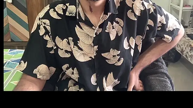 Snapshot of MakeMeAwareAah chatting on December 2025 05:57:01 AM MakeMeAwareAah online show from December 2025 05:57:01 AM