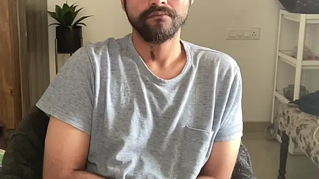 Snapshot of MakeMeAwareAah chatting on December 2025 04:08:02 AM MakeMeAwareAah online show from December 2025 04:08:02 AM