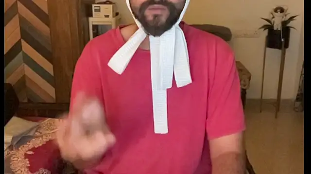 Snapshot of MakeMeAwareAah chatting on January 2026 05:48:02 PM MakeMeAwareAah online show from January 2026 05:48:02 PM