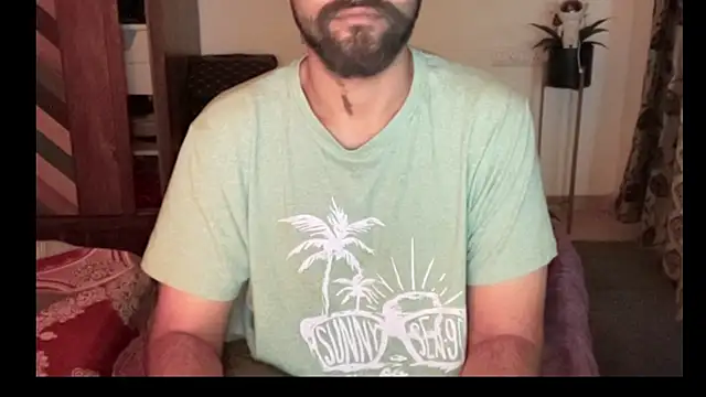 Snapshot of MakeMeAwareAah chatting on January 2026 06:53:02 PM MakeMeAwareAah online show from January 2026 06:53:02 PM