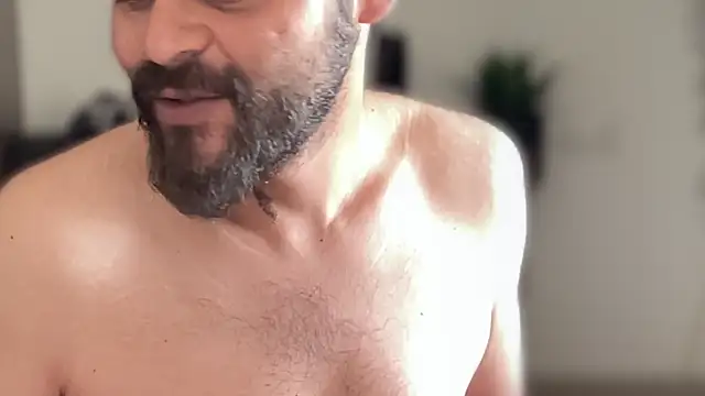 Snapshot of MakeMeAwareAah chatting on January 2026 03:32:01 AM MakeMeAwareAah online show from January 2026 03:32:01 AM