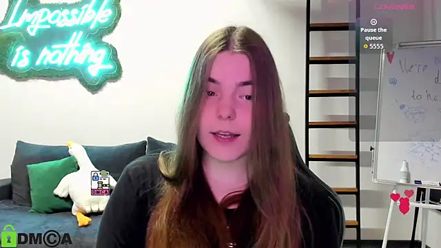 Snapshot of MiraaBloom chatting on December 2025 02:12:02 PM MiraaBloom online show from December 2025 02:12:02 PM