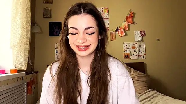 Snapshot of TheRealAnna chatting on November 2025 05:35:01 AM TheRealAnna online show from November 2025 05:35:01 AM