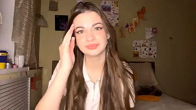 Snapshot of TheRealAnna chatting on December 2025 05:07:01 PM TheRealAnna online show from December 2025 05:07:01 PM