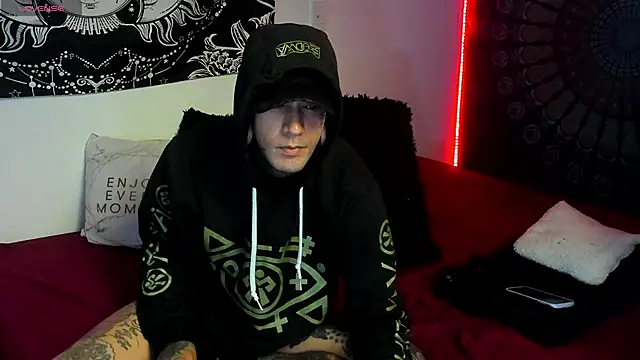 cleoo jhonny online show from November 2025 02:10:02 AM