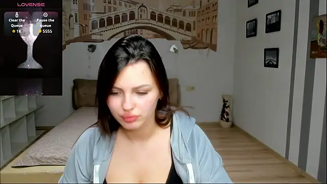 KittyShenson online show from November 2025 12:30:01 PM