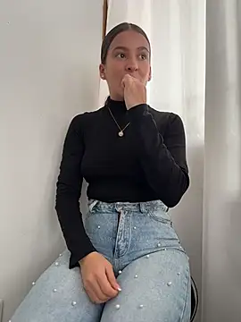 Talia Bonet online show from June 2026 03:33:01 PM