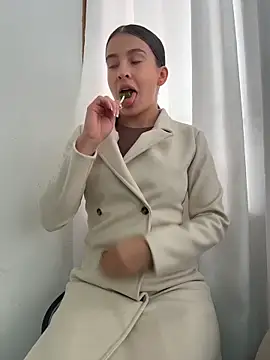 Talia Bonet online show from June 2026 03:16:01 PM