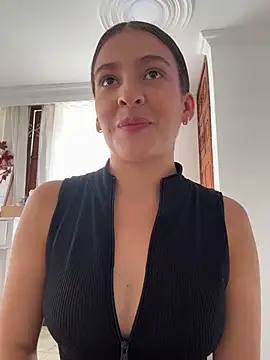 Talia Bonet online show from June 2026 04:00:02 PM