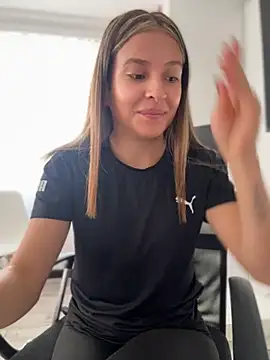 Talia Bonet online show from August 2026 01:57:02 PM