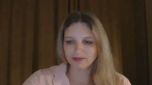 ElisSky301 online show from April 2026 08:33:01 PM