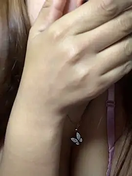 Snapshot of Tefii2298 chatting on October 2025 04:35:02 AM Tefii2298 online show from October 2025 04:35:02 AM