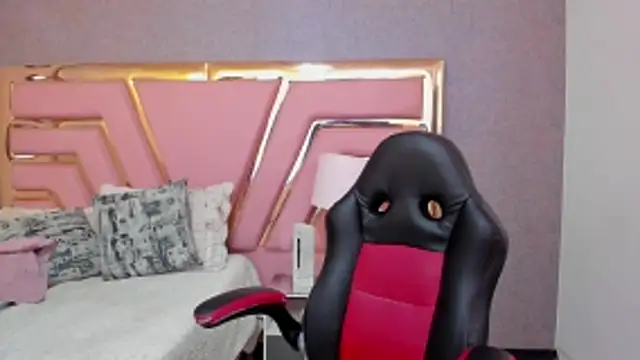 Britanny-Jhonsons online show from December 2025 01:45:02 AM