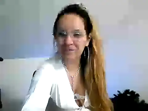 Snapshot of barbara896 chatting on January 2026 11:29:02 PM barbara896 online show from January 2026 11:29:02 PM