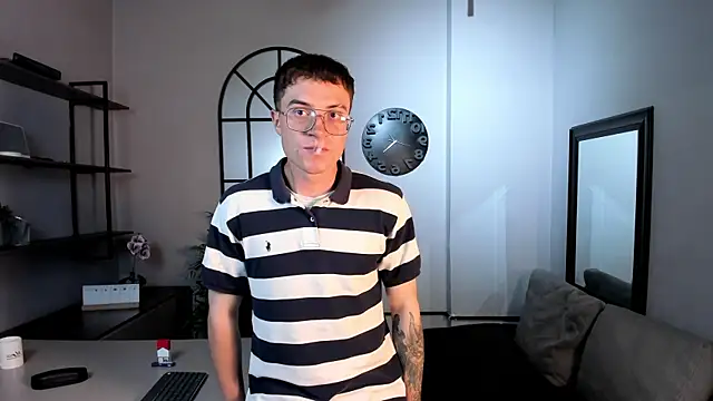 Lil James online show from April 2026 07:55:01 PM