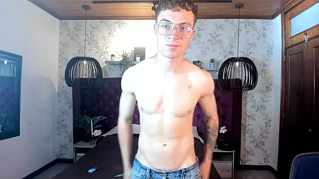 Lil James online show from April 2026 08:09:02 PM