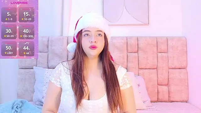 Karina Wong online show from December 2025 07:30:02 PM