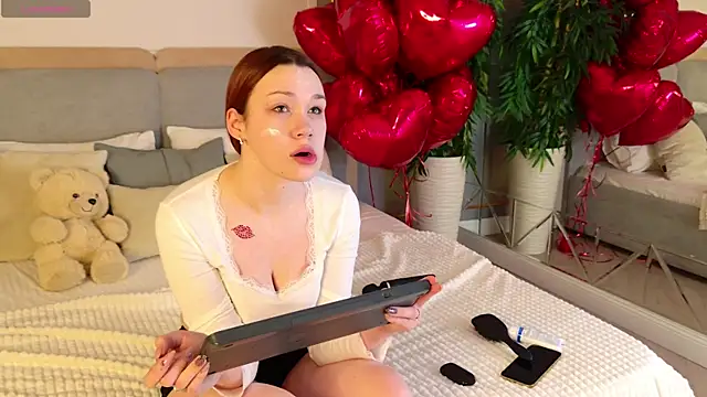 Snapshot of KoriPaul chatting on February 2026 06:43:02 AM KoriPaul online show from February 2026 06:43:02 AM