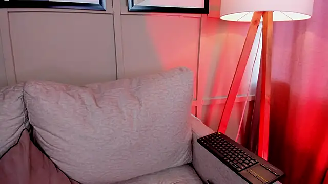 riley  reid online show from December 2025 08:26:02 PM