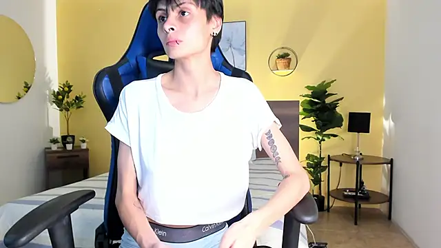 MartinnaGrecco online show from October 2025 09:20:01 PM