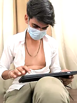 Snapshot of adi8210 chatting on November 2025 01:10:01 PM adi8210 online show from November 2025 01:10:01 PM