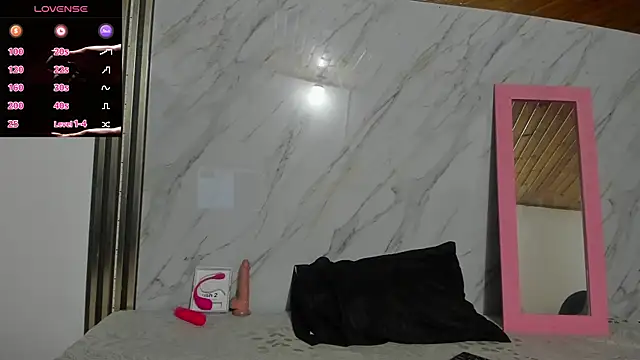 Sasha Blonde online show from November 2025 10:31:01 PM