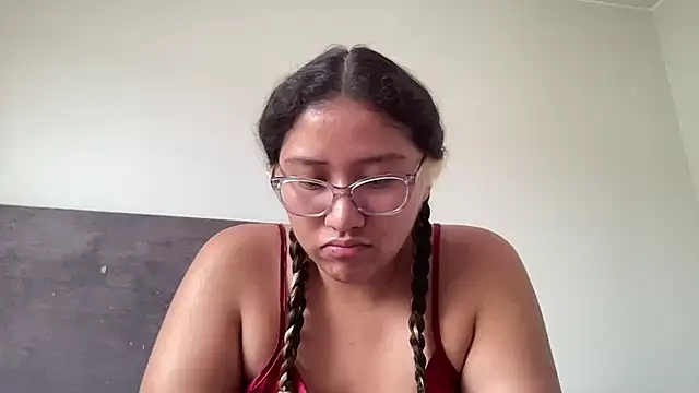 Snapshot of Kmiii21 chatting on January 2026 06:57:02 PM Kmiii21 online show from January 2026 06:57:02 PM