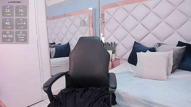 Snapshot of mirandaduboiss chatting on November 2025 05:13:01 PM mirandaduboiss online show from November 2025 05:13:01 PM