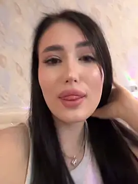 KailyBell online show from October 2025 09:54:02 AM