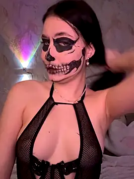 KailyBell online show from October 2025 03:57:02 PM